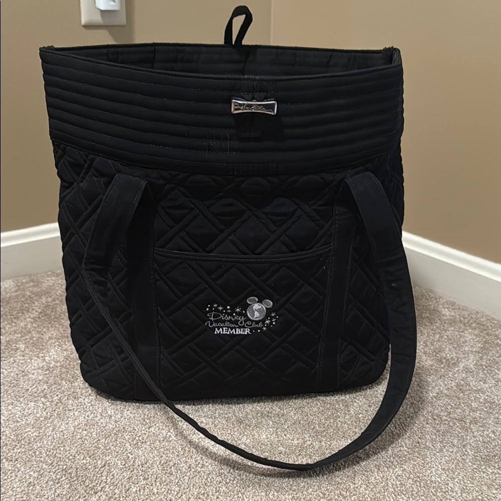Vera Bradley Disney Vacation Club Member Large Travel Tote Quilted Black